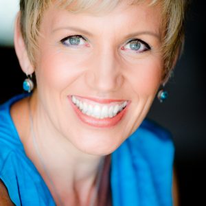 Mari Smith - Headshot by Carola Gracen